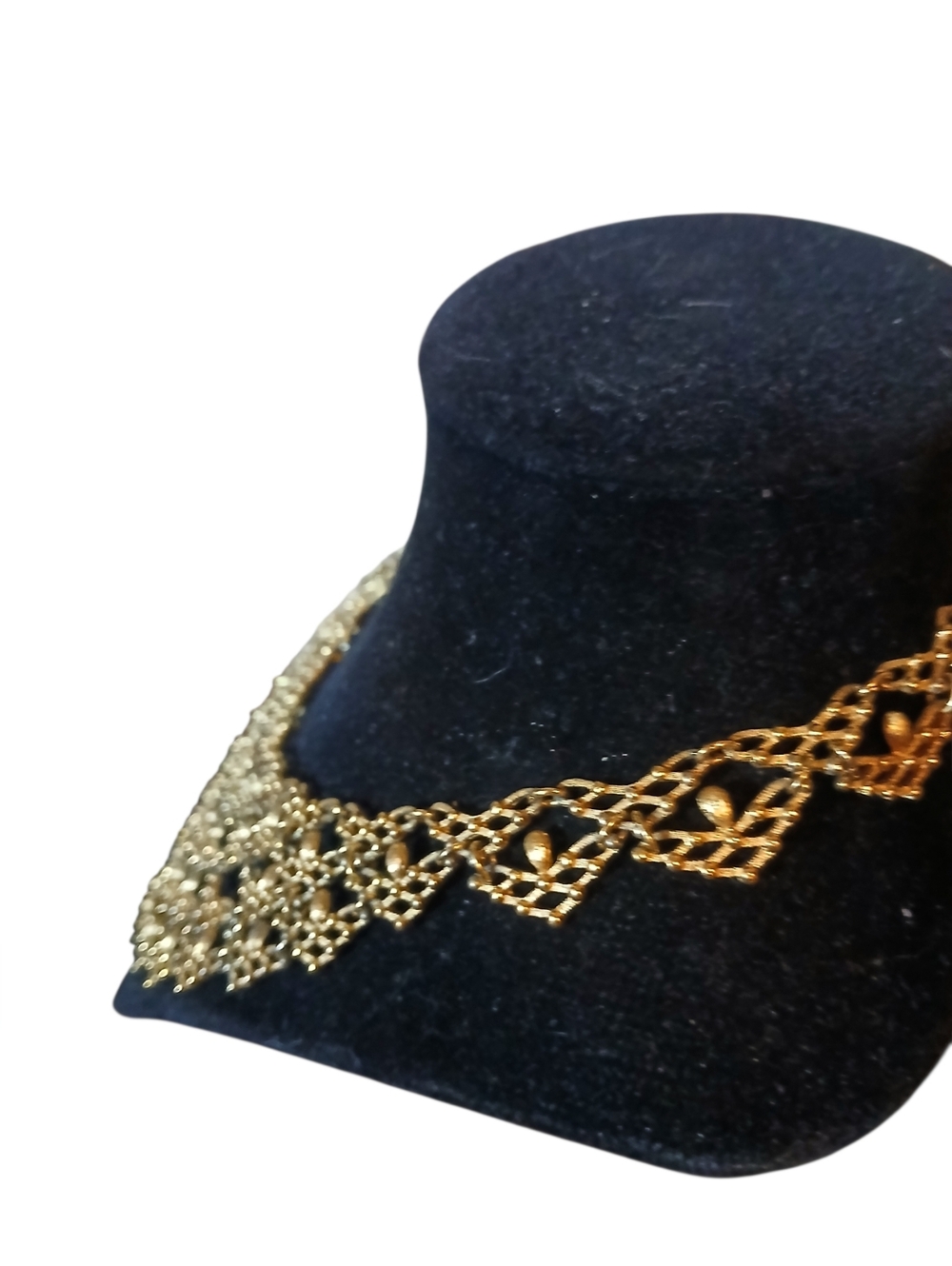 Monet Signed Vintage Bib Style Statement Necklace - Picture 7 of 12